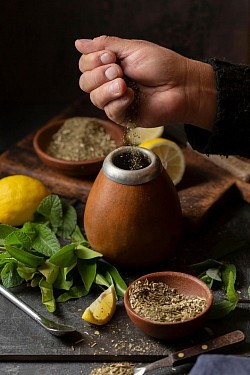 Herbal oil preparation